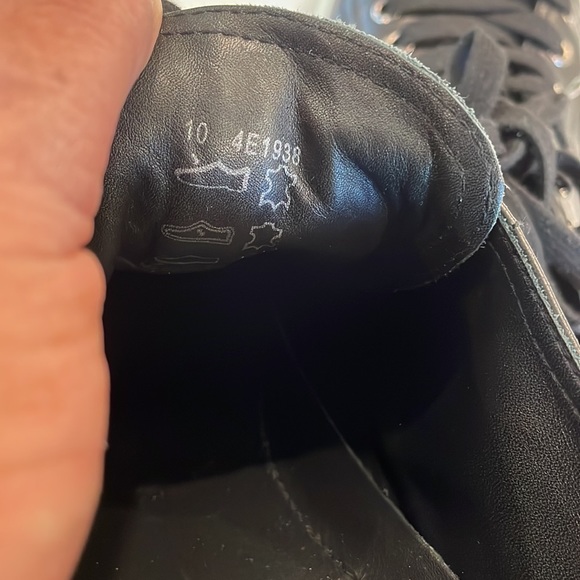 Prada black with white trim sneakers - Picture 6 of 6